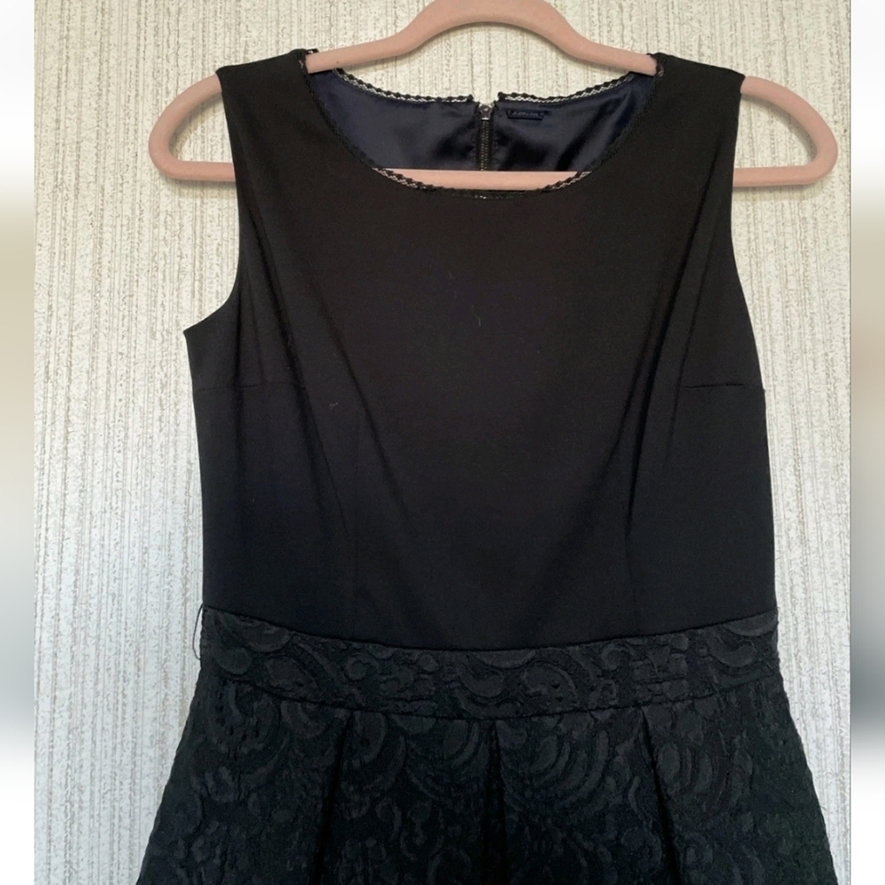 Elie Tahari Size 6 Black Lace Dress - Picture 5 of 8